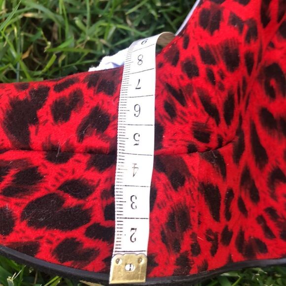 2- RED Leopard Synthetic Suede Print . Gravity Heel Less. Extremely Comfort… - Picture 7 of 8